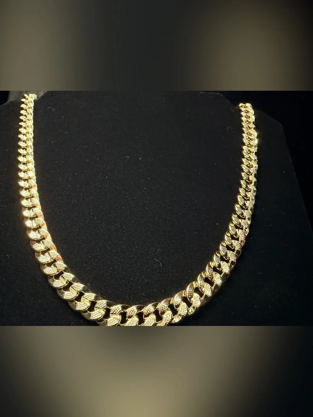 Cuban Diamond Cut w/Concave 20in 9.5MM 14K Stamped Gold filled necklace! Get IT!